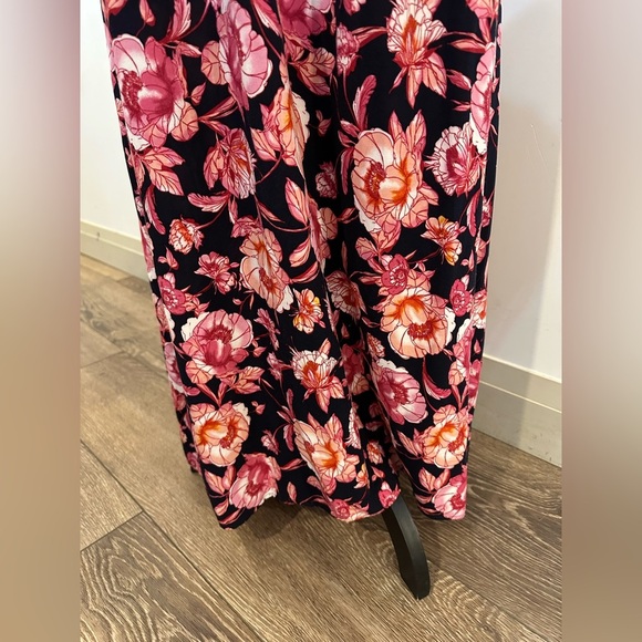 Band of Gypsies Band of the Free Large Floral Spaghetti Strap Maxi Dress - Picture 4 of 11